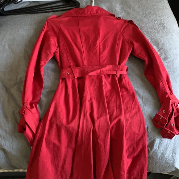 Red jacket - Picture 2 of 3